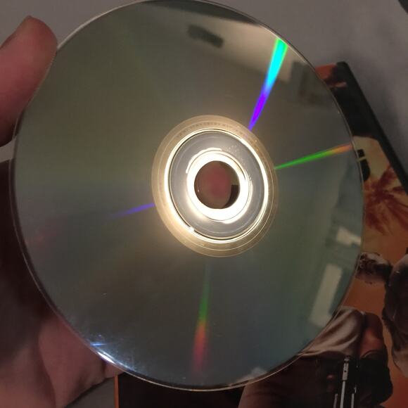 Dvd Used The Losers Special Features WB Zoe Saldana Chris Evans Idris Elba - Picture 4 of 4